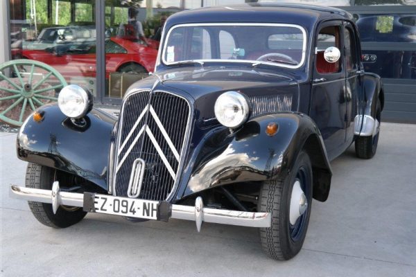 Citroën 11 CV “Gangster” Familiale (11 BL)